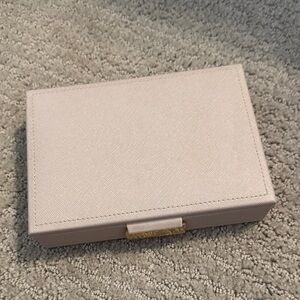 Stackers  Cream Jewelry Box travel